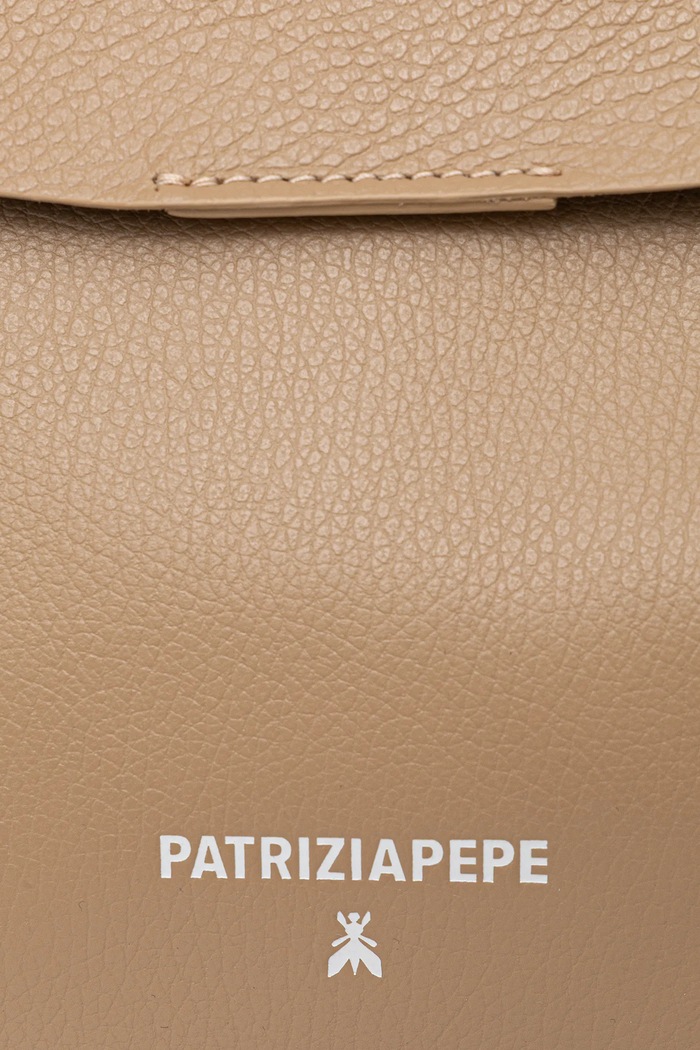 Patrizia Pepe torebka skórzana beżowy 8B0256.L148