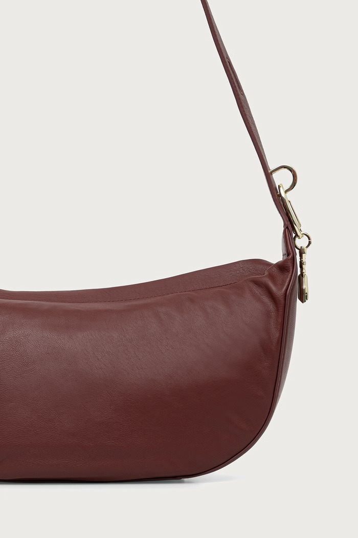Akcesoria Patrizia Pepe Torebka crossbody damska skórzana 8B0274.L164 brązowy