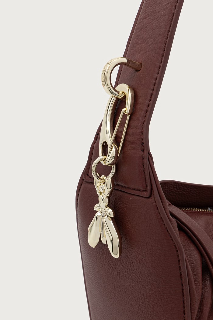 Torebka crossbody damska skórzana Patrizia Pepe brązowy 8B0274.L164