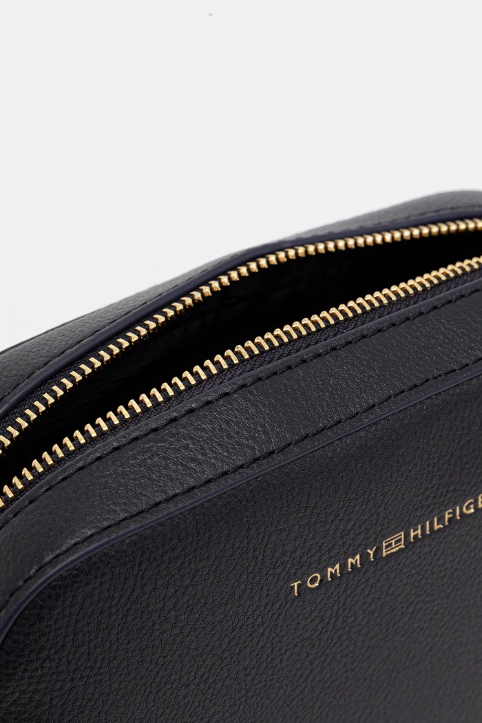 Torebka Tommy Hilfiger AW0AW17450 granatowy