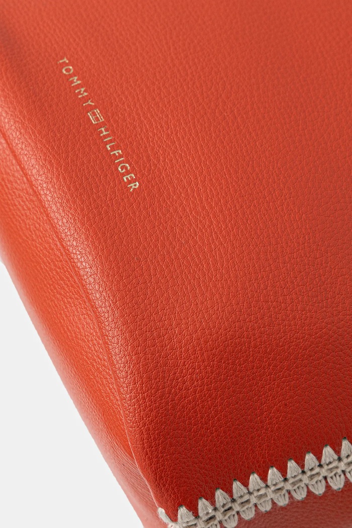 Tommy Hilfiger poșetă de piele portocaliu AW0AW17540