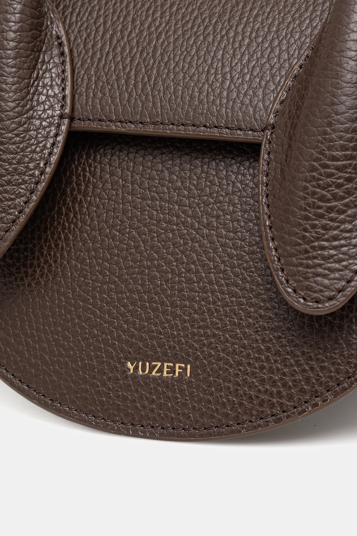 Geantă de mână din piele PRETZEL Yuzefi YUZCO.HB.PRZ.L038 maro