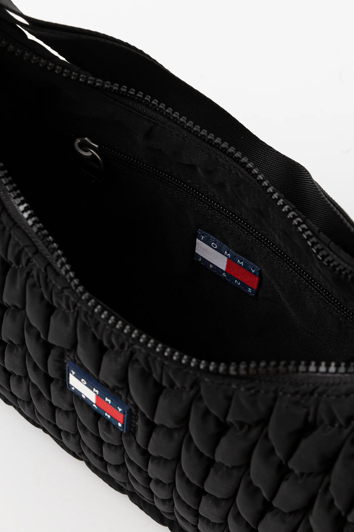 Kabelka Tommy Jeans čierna AW0AW17546