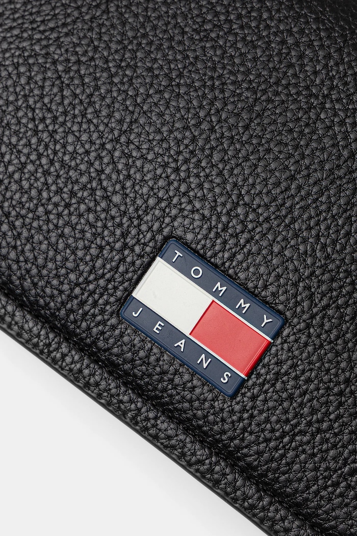 Kabelka Tommy Jeans čierna AW0AW17553