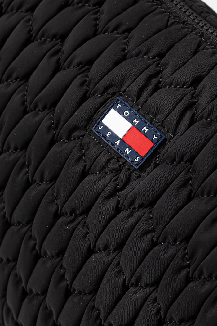 Torbica Tommy Jeans AW0AW17929 črna