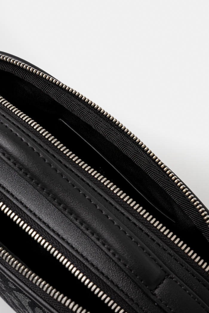 Calvin Klein kézitáska LV04K3185G fekete