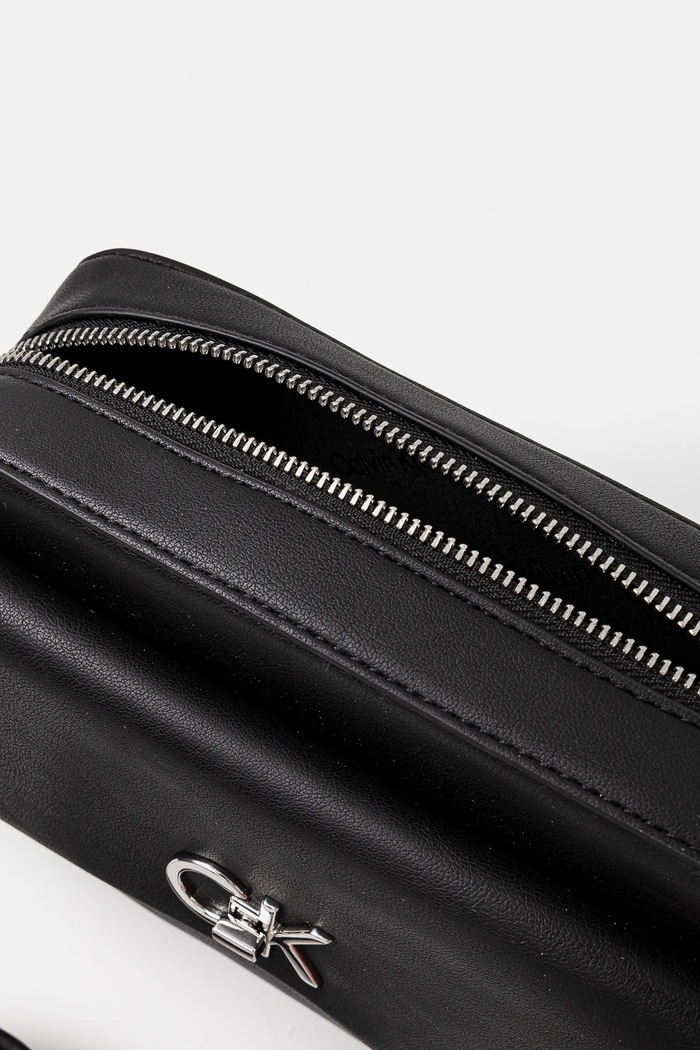 Kabelka Calvin Klein LV04F3102G čierna