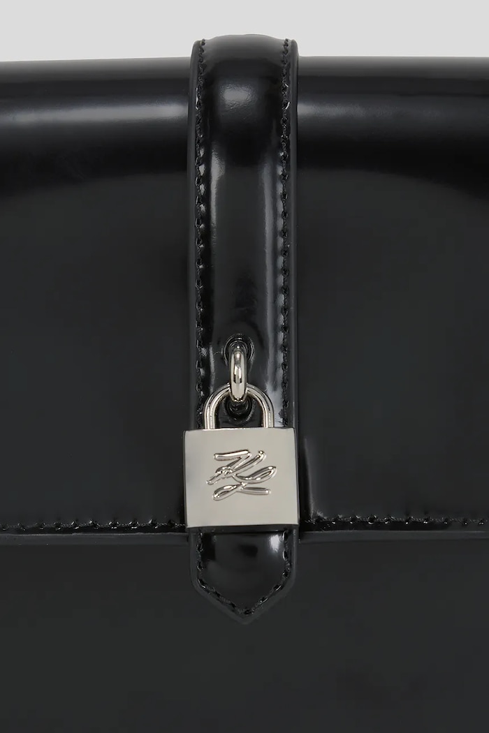 Usnjena torbica Karl Lagerfeld črna A3W30287