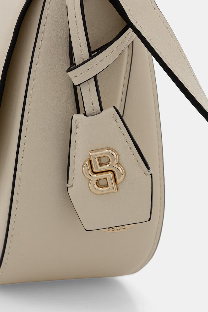 BOSS crossbody kabelka dámska kožená NUMAH Saddle béžová 50547756