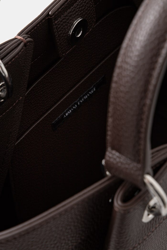 Armani Exchange чанта дамска от имитация на кожа 942911.CC783. кафяв