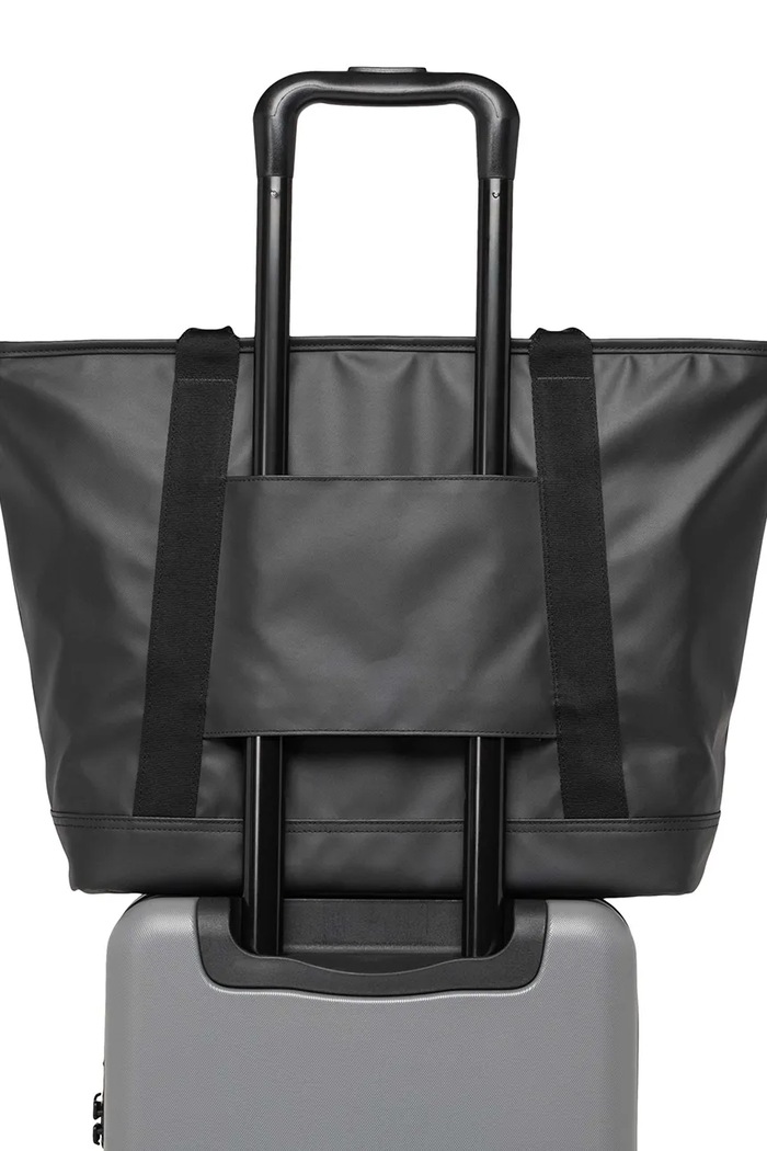 Taška Herschel Alberni 23 L čierna 11653.00001.OS