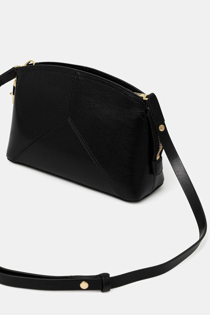 Kiegészítők Victoria Beckham Bőr táska B225AAC006557A fekete