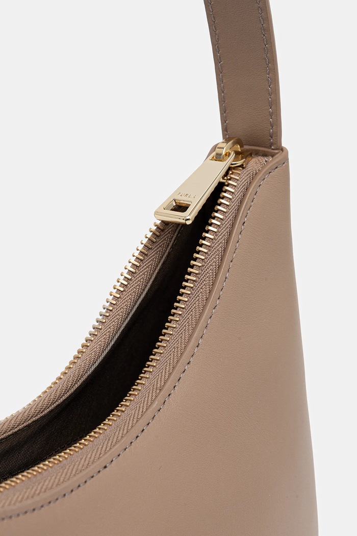 Kožená kabelka Furla WB00782.AX0733.1257S hnedá