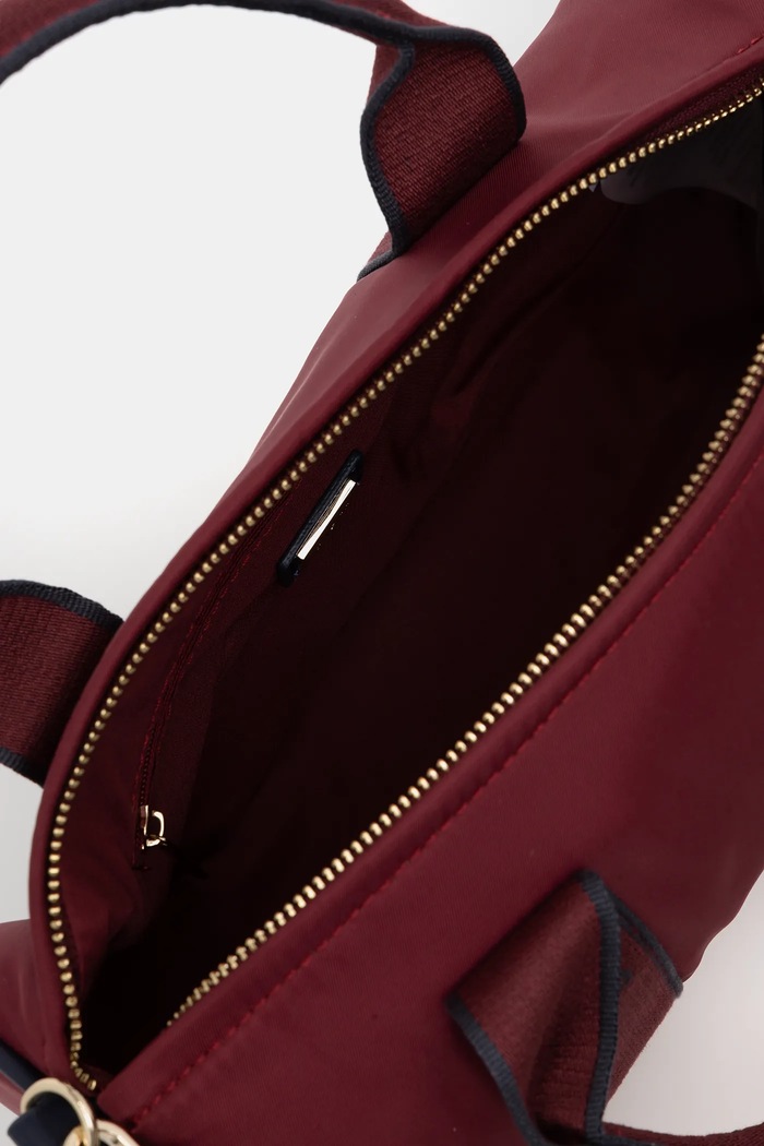 Kabelka Guess V5BZ08.WF660 burgundské