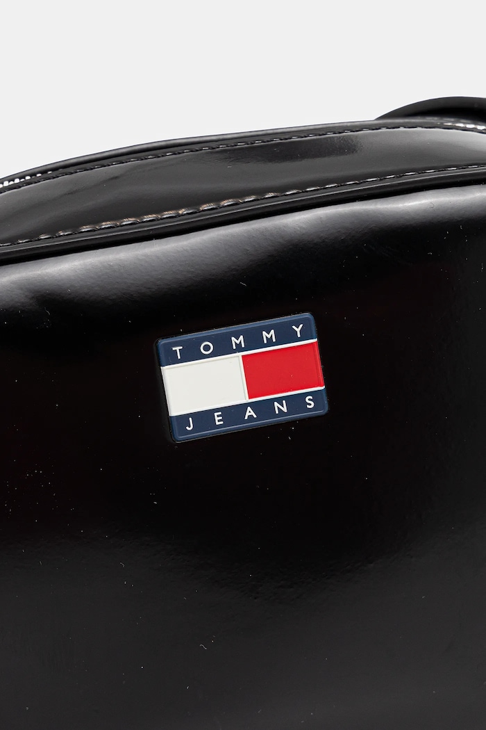 Τσάντα Tommy Jeans μαύρο AW0AW17864