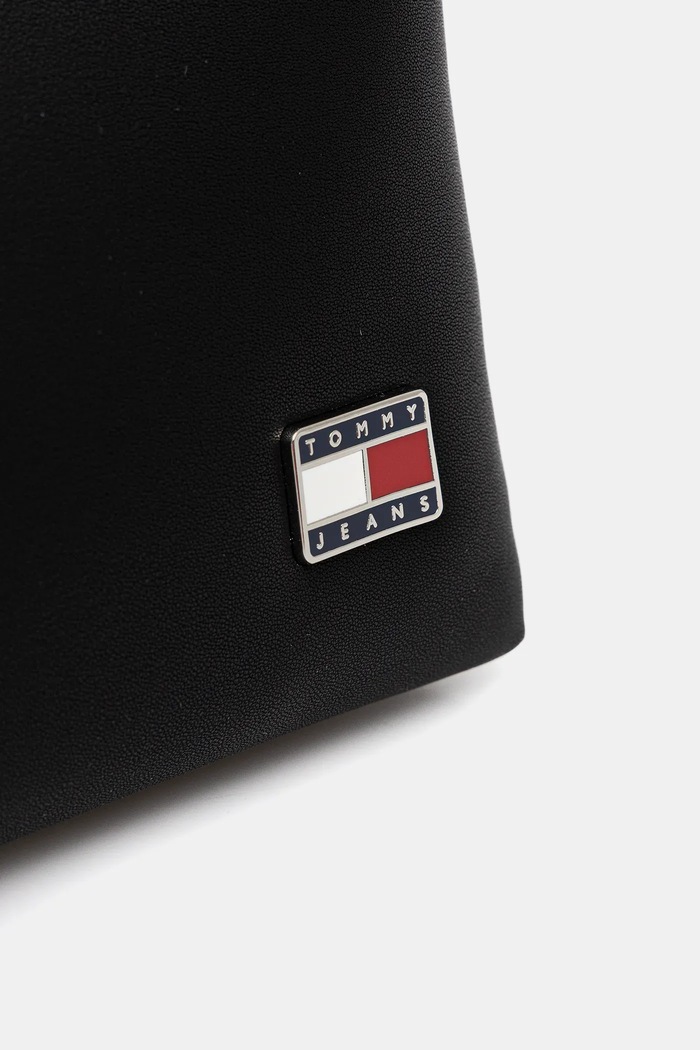 Kabelka Tommy Jeans černá AW0AW17871