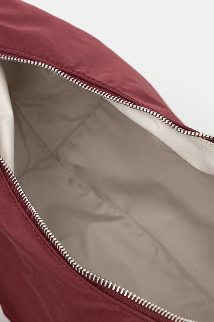 Kabelka Tommy Jeans AW0AW17887 burgundské