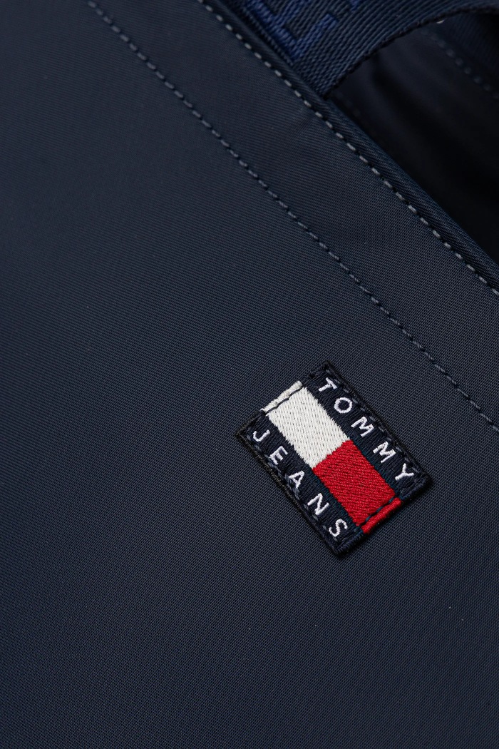Τσάντα Tommy Jeans σκούρο μπλε AW0AW17890