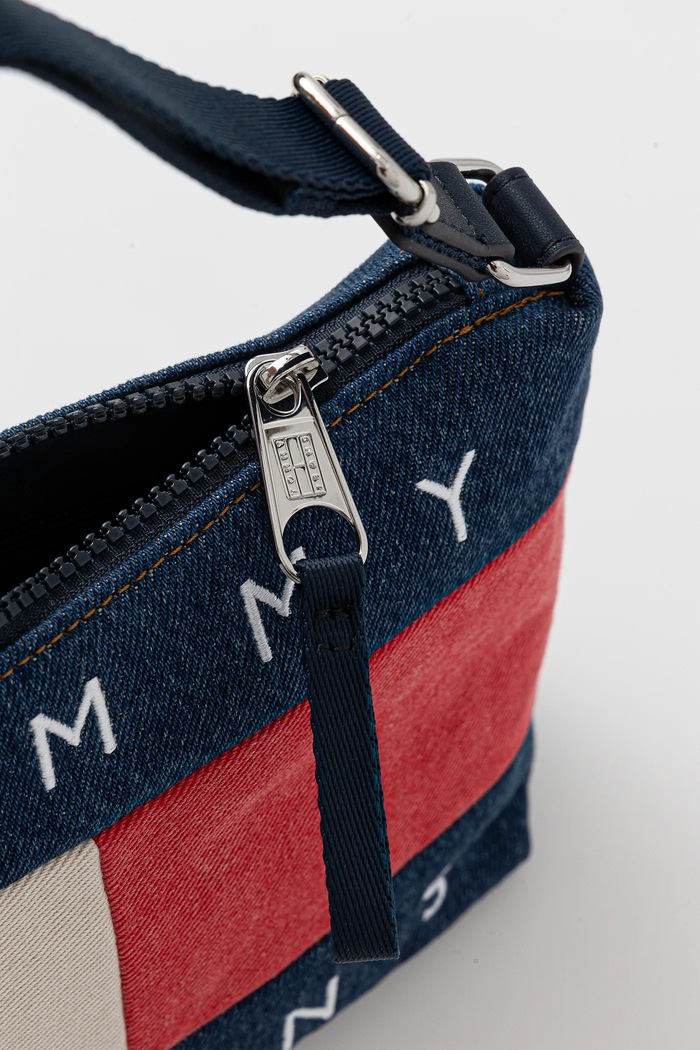 Τσάντα Tommy Jeans AW0AW18213 σκούρο μπλε