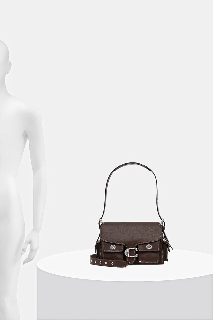 Кожаная сумочка Coach Cargo Turnlock Soft Tabby CU124