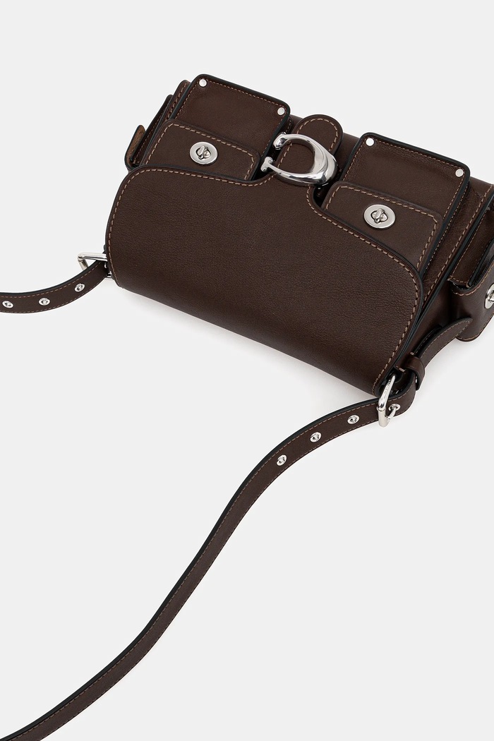 Кожаная сумочка Coach Cargo Turnlock Soft Tabby коричневый CU124