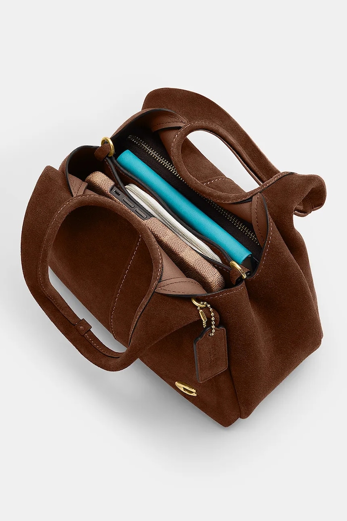 Coach Suade Lana Shoulder Bag 23 чанта crossbody дамска от велур CBZ95 кафяв