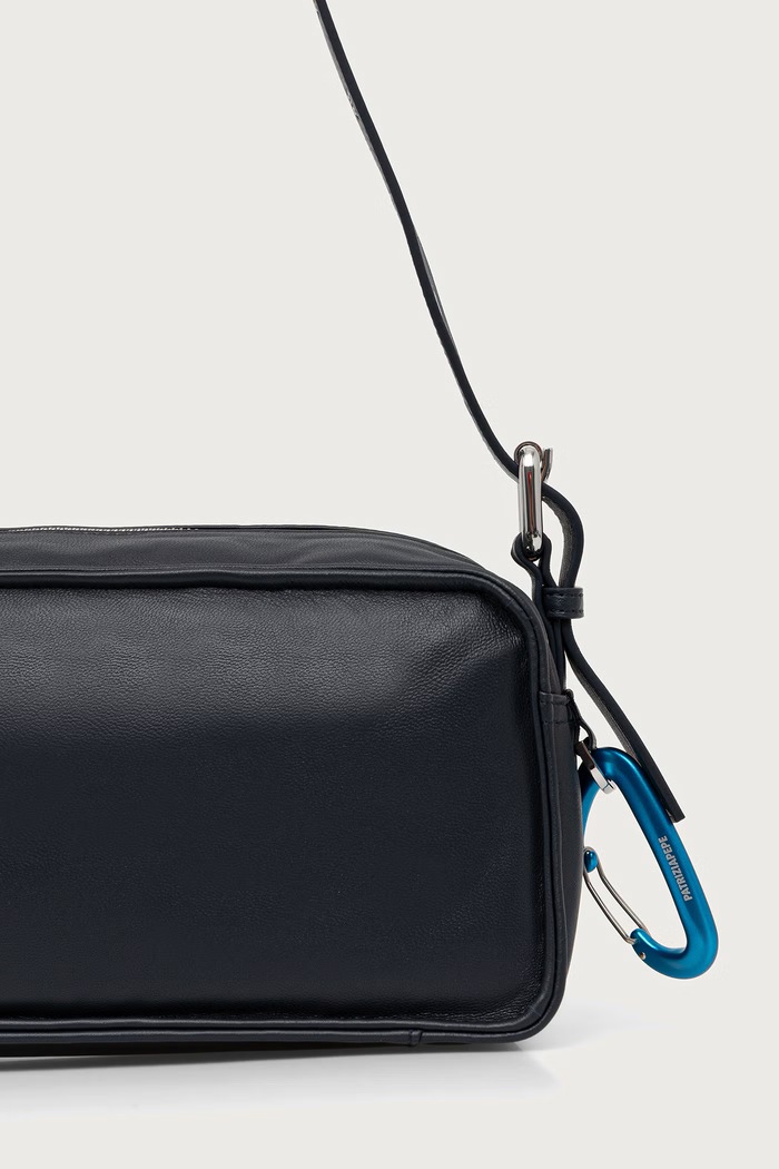 Doplňky Patrizia Pepe baguette kabelka dámská kožená 2B0148.L113 námořnická modř