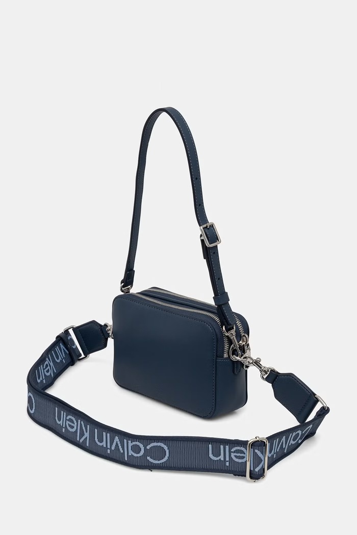 Doplňky Calvin Klein crossbody kabelka dámská z imitace kůže LV04F3165G modrá