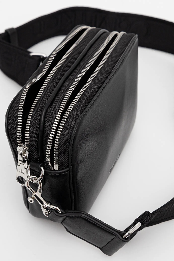 Calvin Klein crossbody kabelka dámská z imitace kůže černá LV04F3165G