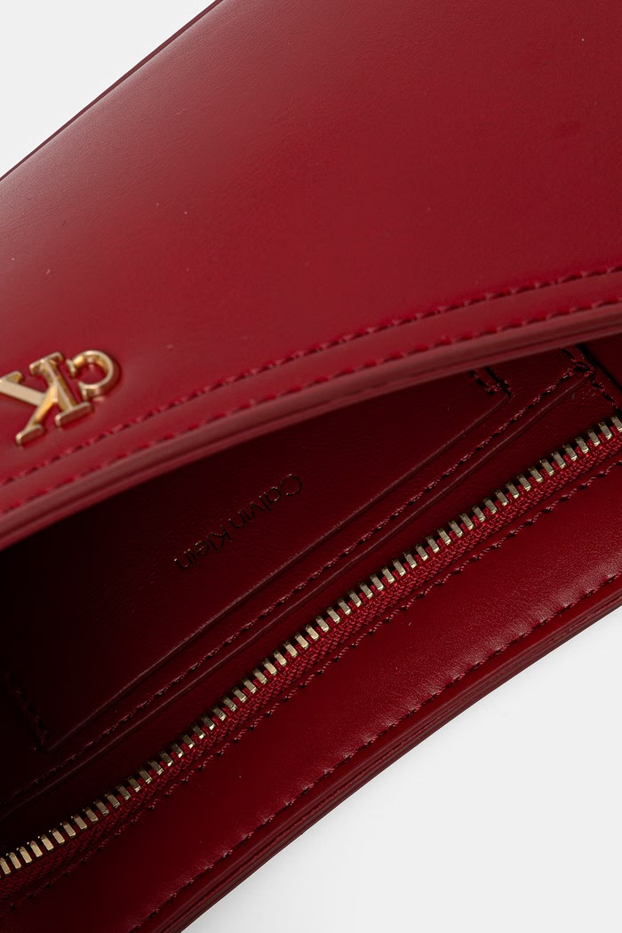 Calvin Klein чанта дамска от имитация на кожа LV04F3170G червен