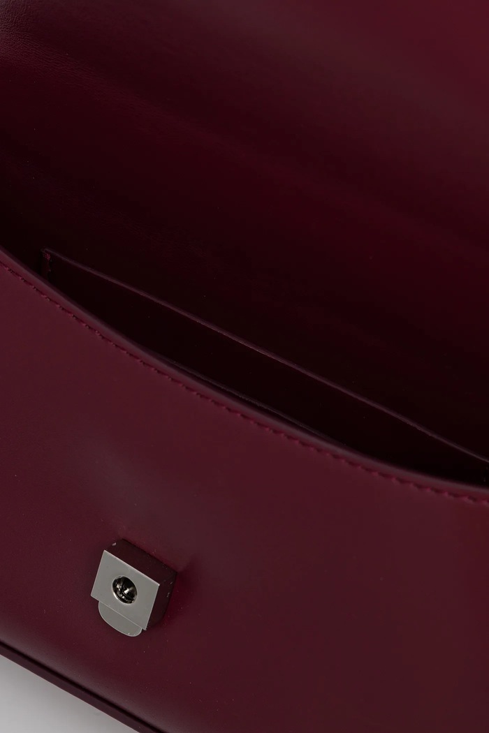 Calvin Klein crossbody kabelka dámska z imitácie kože LV04F3172G burgundské