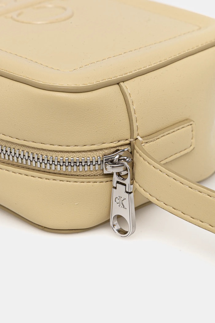 Calvin Klein crossbody kabelka dámská z imitace kůže žlutá LV04F3220G