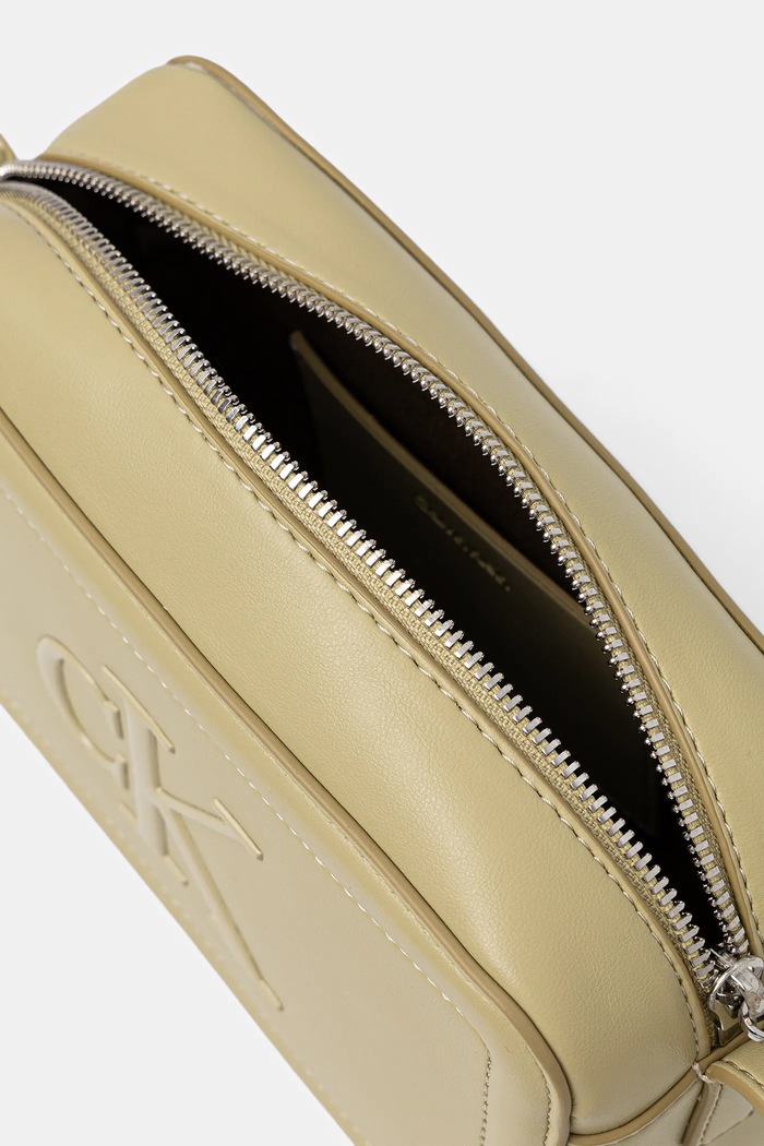 Calvin Klein crossbody torbica ženska iz umetnega usnja LV04F3220G rumena