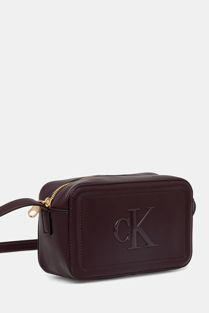 Calvin Klein crossbody kabelka dámska z imitácie kože LV04F3220G fialová SS26