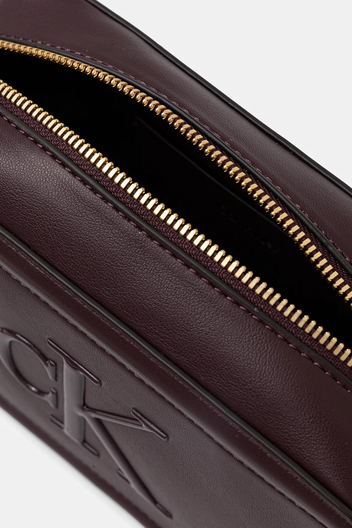 Calvin Klein crossbody kabelka dámska z imitácie kože LV04F3220G fialová