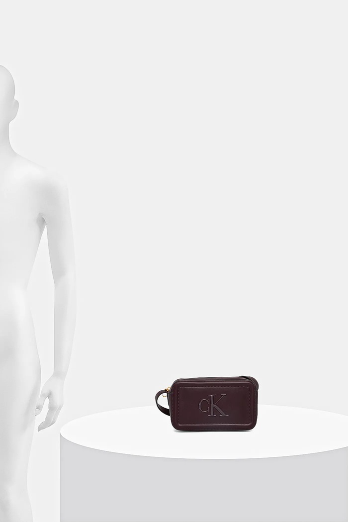 Calvin Klein crossbody kabelka dámska z imitácie kože LV04F3220G