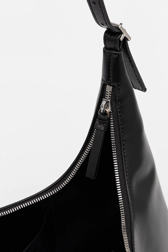 Δερμάτινη τσάντα Calvin Klein LV04F3262G μαύρο
