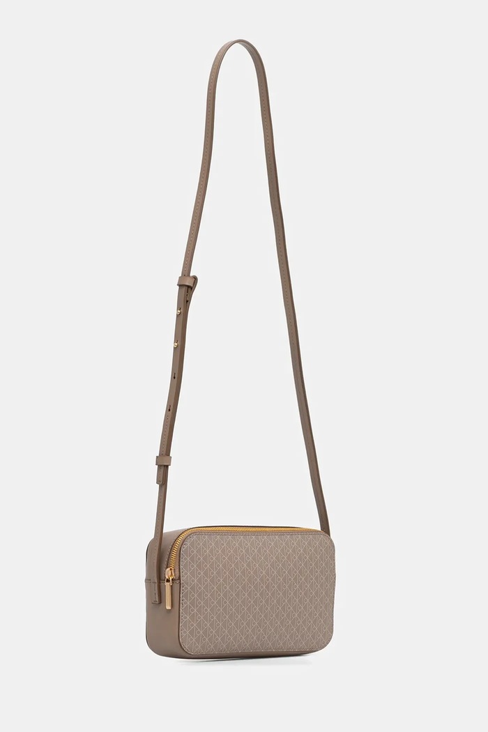 Calvin Klein crossbody kabelka dámská z imitace kůže LV04F3268G béžová SS26