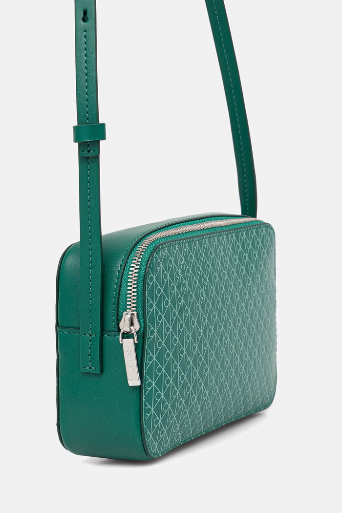 Calvin Klein чанта crossbody дамска от имитация на кожа LV04F3268G зелен SS26