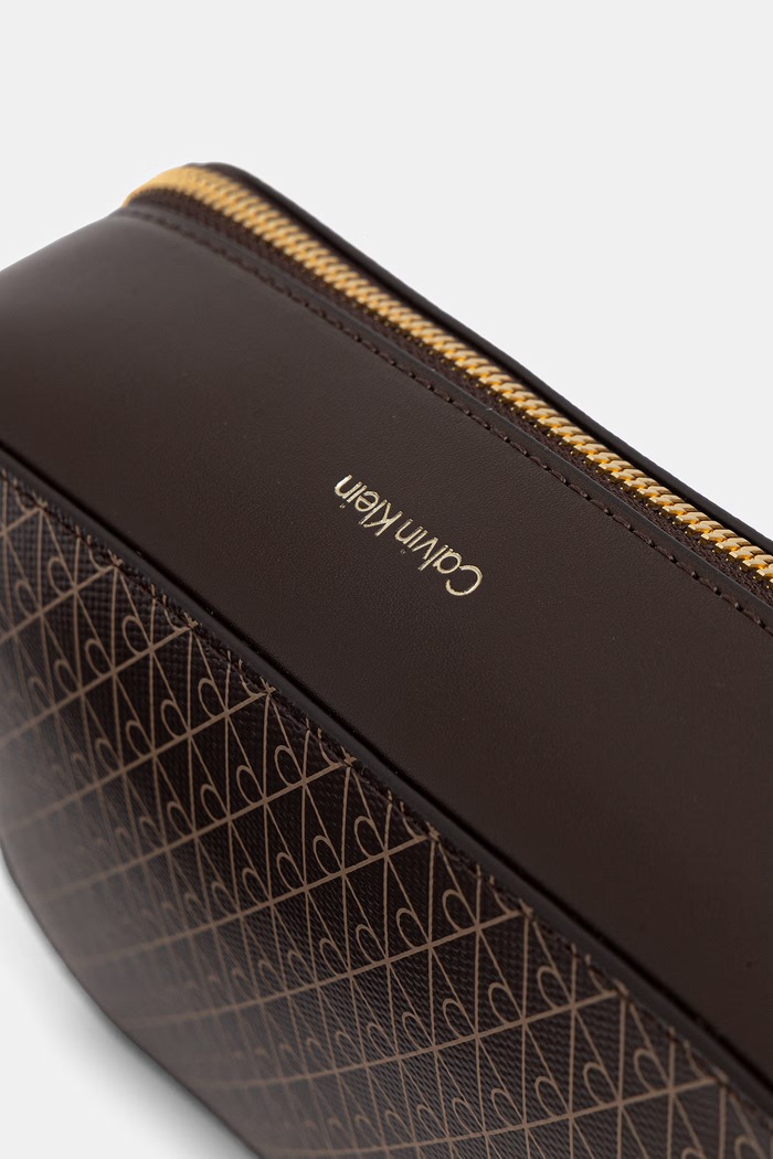 Calvin Klein crossbody kabelka dámska z imitácie kože hnedá LV04F3268G