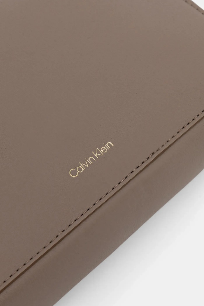Calvin Klein crossbody kabelka dámská z imitace kůže béžová LV04F3276G