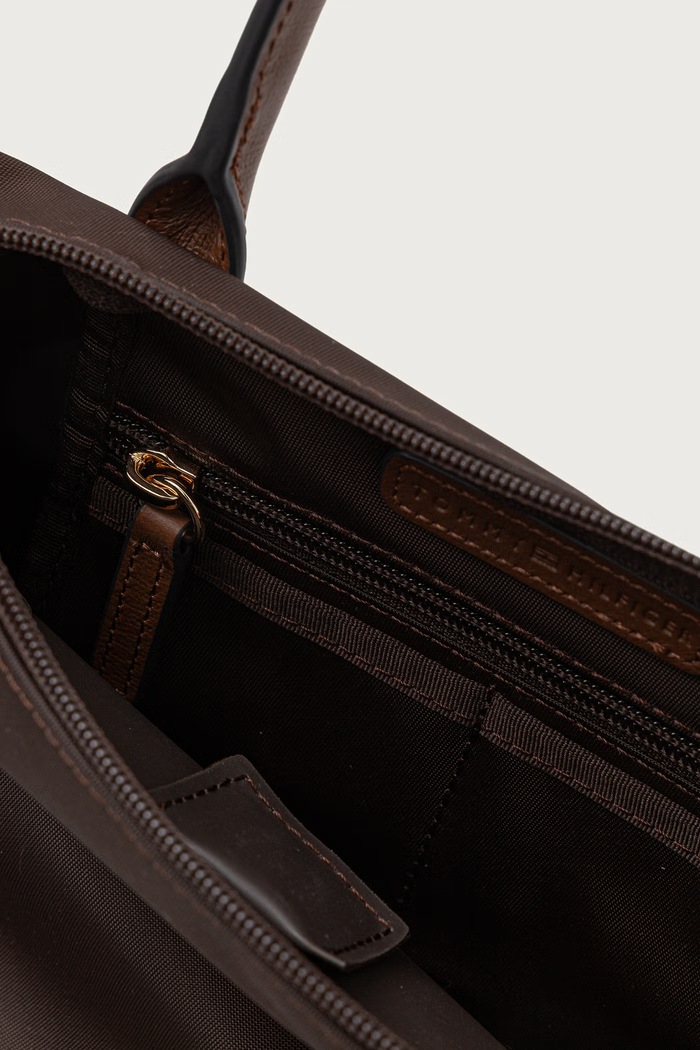 Torebka crossbody damska Tommy Hilfiger brązowy AW0AW17709