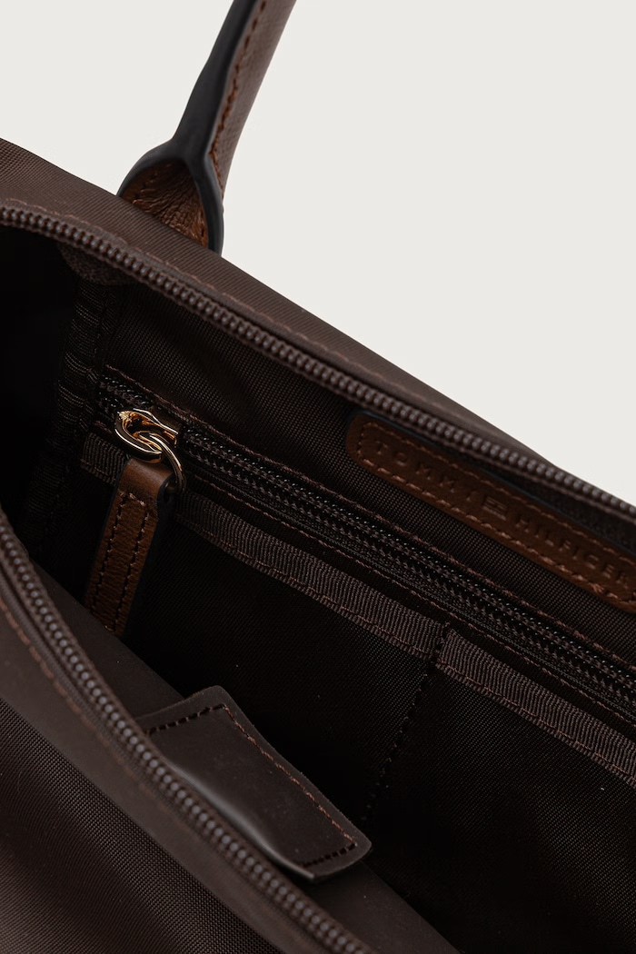 Torebka crossbody damska Tommy Hilfiger brązowy AW0AW17709