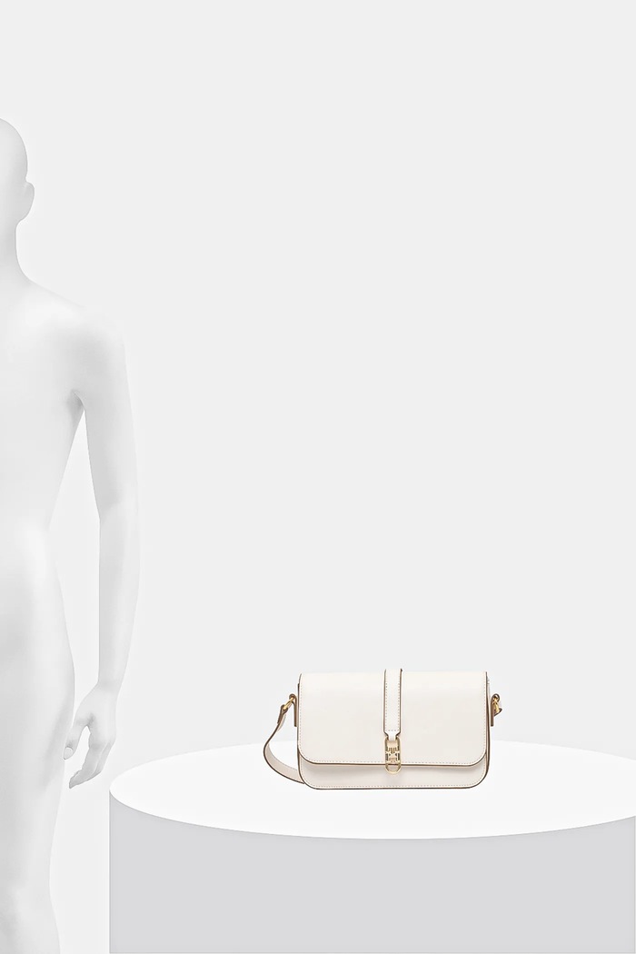 Tommy Hilfiger listonoszka damska z imitacji skóry AW0AW17723