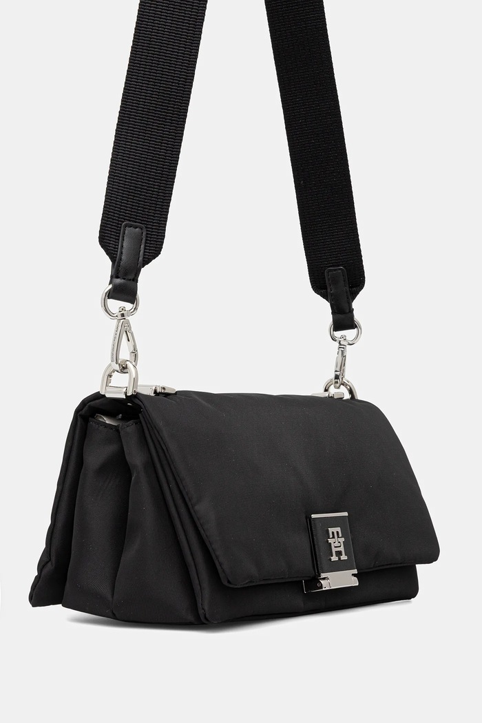 Kabelka Tommy Hilfiger AW0AW17725 čierna AW25
