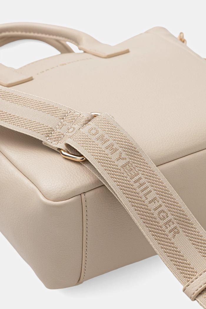 Kabelka Tommy Hilfiger béžová AW0AW17861