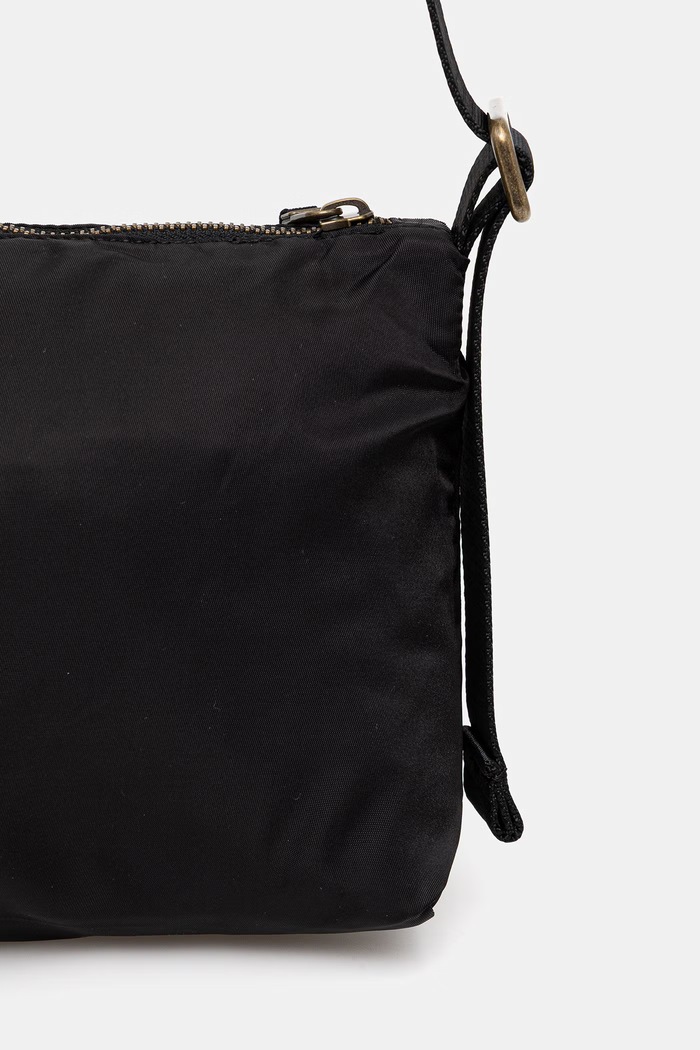 Doplnky Kabelka Levi's 004C9 čierna