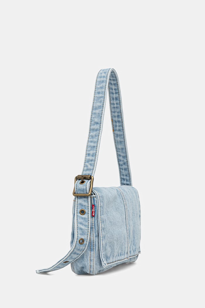 Τζιν τσάντα Levi's 004CG μπλε AA00