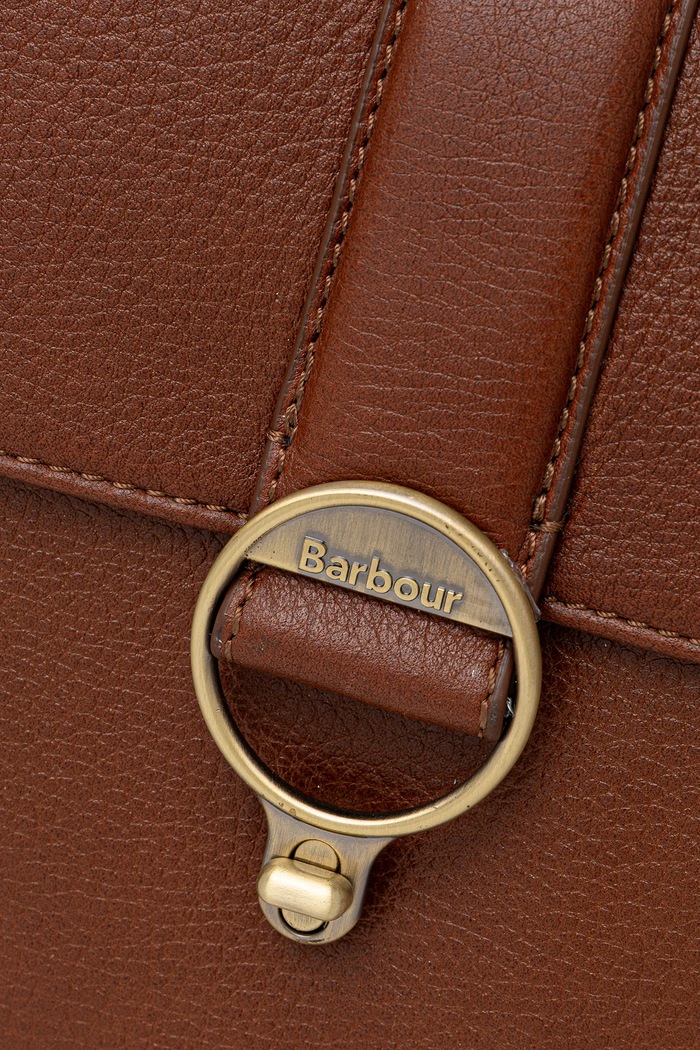 Torebka skórzana Barbour LBA0491 brązowy
