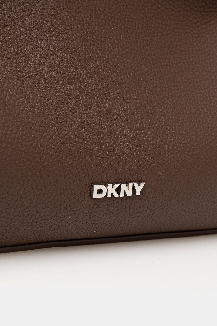 Чанта Dkny PAULA кафяв R53BAM60